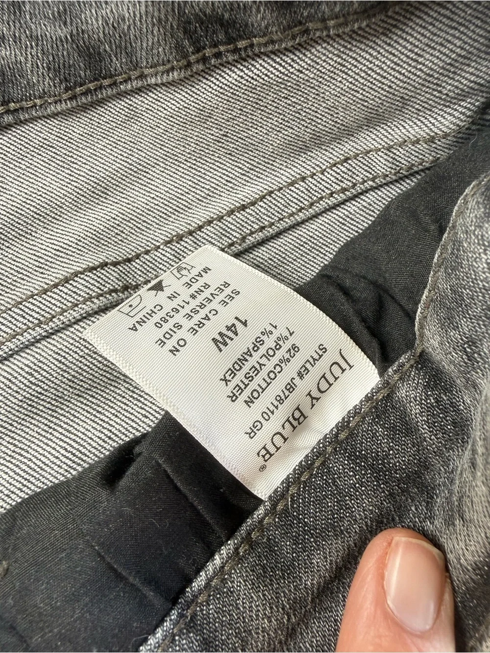 Judy Blue Grey High Rise Button Fly Capri Jeans 14W JB78110 GR Womens 14W
